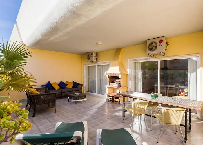 아파트 Im On Meia Terrasse *